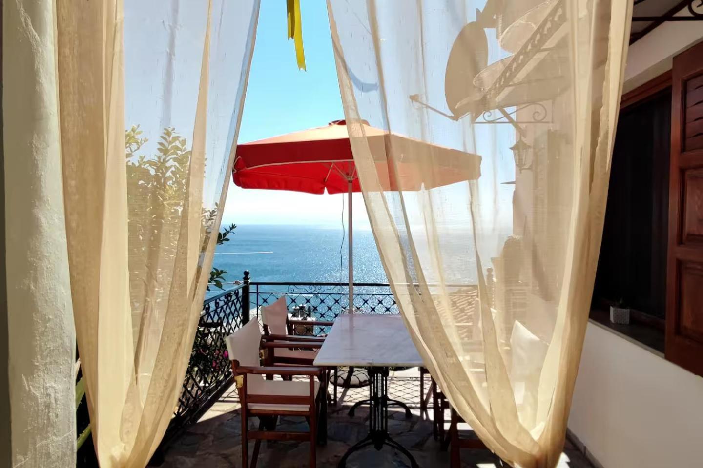 The Pagasetic Balcony - Magestic Sea Cottage Volos Eksteriør bilde
